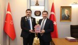 Milli Qəhrəman İbad Hüseynov Hatay valisi ilə görüşüb