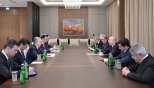 İlham Əliyev Özbəkistan Prezidenti Şavkat Mirziyoyevlə görüşüb