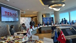 Xəzər Universitetinin əməkdaşı TESİAD-ın Məsləhət Şurasının iclasında -FOTOLAR