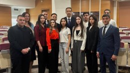 Azərbaycanın Rusiyadakı səfiri Rəhman Mustafayev Sibir Federal Universitetində tələblərlə görüşüb