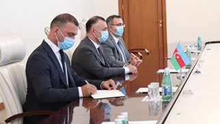 Səhiyyə naziri tədbirə maska ilə qatıldı - Foto