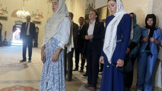Mehriban Əliyeva Leyla Əliyeva ilə Mövlanə Muzeyində - Fotolar