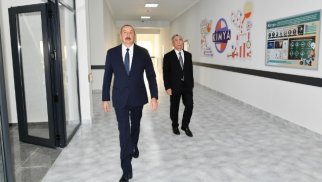 İlham Əliyev 2 məktəbin açılışında - Fotolar