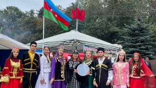 Qomeldə keçirilən Milli Mədəniyyətlər Festivalında Azərbaycan diasporu da iştirak edib