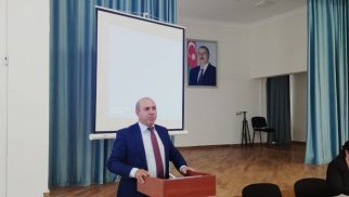 “Dəmir yumruq” siyasətinin Praqa təntənəsi
