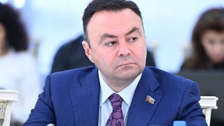 “Fransa müstəmləkələrinin müstəqilliyi tanınsın” - Elnur Allahverdiyev