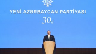 Prezident İlham Əliyev: Yeni Azərbaycan Partiyasının yaranması tarixi hadisə idi