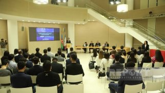 ADA-da “Heydər Əliyev və xarici siyasətin Azərbaycan modeli” mövzusunda panel müzakirəsi keçirilib