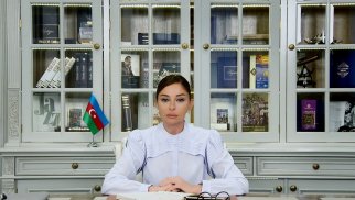 AZƏRBAYCAN QADININA BÖYÜK NÜFUZ QAZANDIRAN BİRİNCİ XANIM