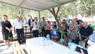 Sumqayıtda seçicilərlə görüş davam edir