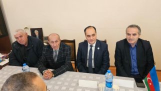 Ədalət Partiyasında &ldquo;Yeni dünya düzənində Türk dövlətlərinin yeri və rolu&rdquo; mövzusunda dəyirmi masa keçirildi -FOTOLAR