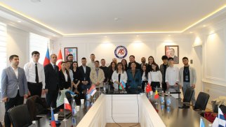 Beynəlxalq Forum çərçivəsində müxtəlif panel müzakirələri təşkil olundu