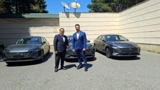 Həkimlərin Peşə Bayramı münasibətilə Əziz Əliyev adına Həkimləri Təkmilləşdirmə İnstitutuna mükafat vasitəsi təqdim olunub
